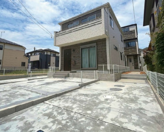 仲介手数料無料不動産情報。市川市原木3丁目新築一戸建て（市川市原木3丁目852番／売買・戸建）の写真